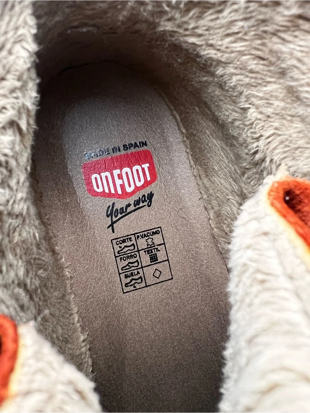 On Foot Men's Suede Chukka Boots in Rust with Fur Lining EU size 40